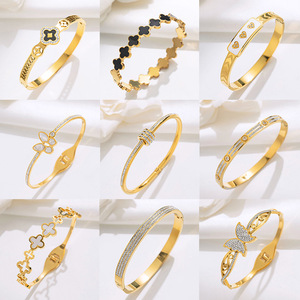 Bracelets sans ternissement Van Cleef & Arpels Trèfle à quatre feuilles en or 18 carats véritable pour femme - Product Image 1