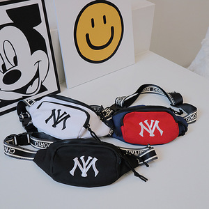 Borsa a tracolla coreana alla moda per ragazzi, borsa a tracolla versatile casual per bambini con stampa di lettere, zainetto piccolo in nylon per ragazze - Product Image 1