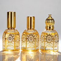 Vente en gros de flacons d'huile essentielle en verre de haute qualité de 15 ml en métal doré avec un design arabe Atar, flacons de parfum