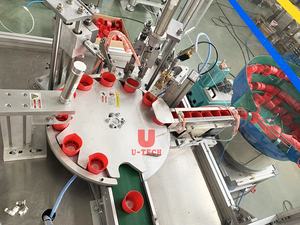 Özel makineler otomatik küçük boyutlu plastik domestos çamaşır suyu sprey şişe kapağı conta üretim hattı kap liner bobin sarım makinesi - Product Image 4