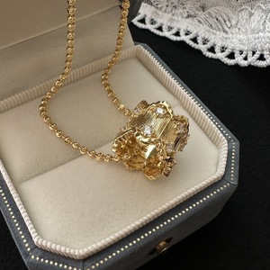 Pendentif en dentelle française en argent pur S925 avec un design de niche vintage antique, dentelle en zircone, pendentif de route - Accessoires de bijouterie - Product Image 5