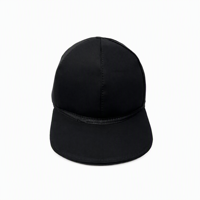Casquette LED portable à lumière rouge 150 LED 630nm 850nm 940nm SBR Réglable avec fermeture éclair Alimentée par batterie OEM