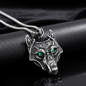Colgantes y Amuletos Personalizados de Acero Inoxidable Únicos: Cabeza de Lobo Fenrir Vikingo, Nudo Celta, Ojo de Cristal, Mitología Nórdica - Product Image 1