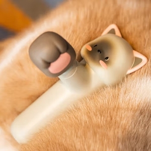 Beoka Cute Cat Electric Portable Mini Deep Tissue Fascial Muscle Gun 4 Heads Quiet Unique Cat Massage Tool para niños - Product Image 2