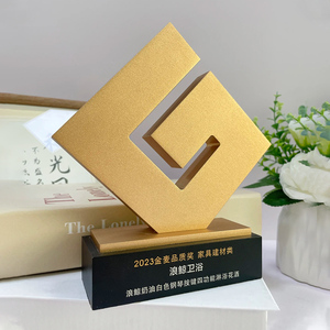 Trophée personnalisé fabrique une <span class=keywords><strong>coupe</strong></span> <span class=keywords><strong>de</strong></span> trophée <span class=keywords><strong>de</strong></span> récompense avec plaque vide <span class=keywords><strong>de</strong></span> cadeau d'affaires <span class=keywords><strong>de</strong></span> base en bois - Product Image 3