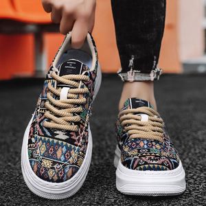 Nuevo Modelo 2026: Zapatos Casuales de Hombre con Suela Gruesa y Estampado, Ideales para Primavera - Product Image 3