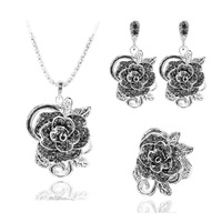 Parure de bijoux en strass noir cristal en forme de rose pour femme, collier, bague et boucles d'oreilles de luxe vintage, cadeau créatif