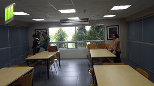 Hoge Kwaliteit Mdf Board Vouwpartitie Divider Verschillende <span class=keywords><strong>Types</strong></span> Eenvoudig Onderhoud Akoestische Beweegbare Wand Voor Schooltoepassing - Product Image 2