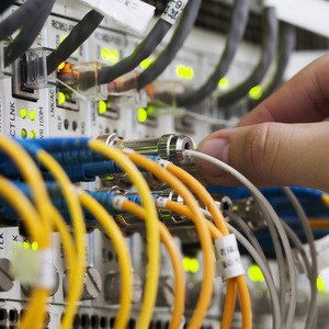 สายเคเบิลข้อมูล Cat5e ทองแดงแท้ หุ้มฉนวน PVC สำหรับคอมพิวเตอร์ แบบไม่ป้องกันสัญญาณรบกวน - Product Image 3