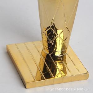 Trophée en or en gros 43CM Trophée de basket-ball <span class=keywords><strong>NBA</strong></span> en métal Souvenir Cadeau Trophées Médailles Plaques pour les coupes de la Ligue des <span class=keywords><strong>champions</strong></span> - Product Image 4