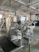 Petite machine automatique de remplissage et de bouchage de sachets Doypack à bec verseur pour beurre de cacahuète et aliments pour bébés