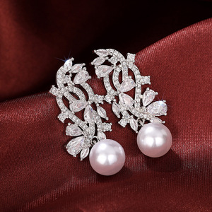 Eleganti Orecchini Pendenti Geometrici a Marquise con Perle Finte, Gioielli di Lusso da Donna alla Moda, per Uso Quotidiano, Regalo Chic - Product Image 2