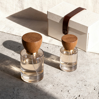 Botella de Perfume de vidrio brillante mate opaco transparente vacío con tapa de madera de Acacia de haya ceniza contenedor de aceite Spray
