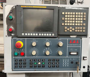 Centro de Torneado CNC Horizontal Usado Doosan PUMA 4005L, FANUC 0i-TF Plus, 550mm de Diámetro, Bancada de 2092mm de Longitud, para Torneado de Alta Resistencia - Product Image 6