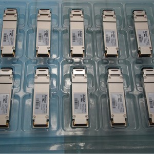 Módulo Óptico Avgao 40G Multimodo 850nm 0.1km MPO para Redes de Centros de Datos - Product Image 1