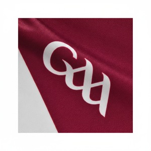 Ensemble de football GAA avec design solide Service OEM disponible Style 100% Polyester Soccer Jersey - Product Image 1