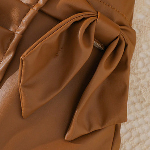 Conjuntos de Ropa para Niñas, Nueva Colección de Primavera, Camisa de Manga Abullonada, Falda de Cuero Sintético con Sombrero, Conjunto de 3 Piezas - Product Image 4