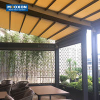 Auvent de toit motorisé rétractable de luxe en PVC avec auvent étanche réglable pour les patios, la piscine et les espaces extérieurs
