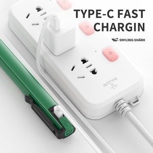 ปลั๊กไฟชาร์จเร็วแบบ Type C ยี่ห้อ Smiling Shark พร้อมพอร์ต USB-C และช่องเสียบหลายช่องสำหรับใช้ในบ้านและสำนักงาน - Product Image 1