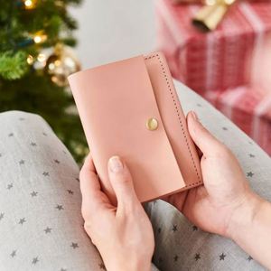 New Designer Covers Luxury Leather <b>Family</b> <b>Travel</b> Passport Holder With Pockets <b>Wallet</b> Bag Wholesale - Product Image 4