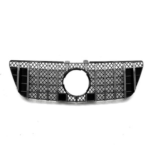 Grille de remplacement pour Mercedes-Benz ML W164, matériau ABS, entièrement noire avec bandes argentées, 2009-2011 - Product Image 3