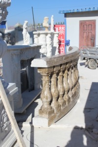 Balustres en pierre <span class=keywords><strong>Maison</strong></span> Balustrades décoratives extérieures en marbre Beige blanc Balustrade de balcon en pierre - Product Image 4