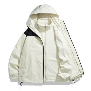 Veste à capuche trois-en-un pour l'extérieur, idéale pour le camping en automne et en hiver, en velours chaud, confortable et tendance, un vêtement indispensable. - Product Image 4