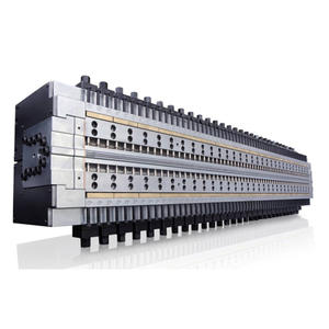 MADE IN CHINA MULTIWALL U.V. LIGNE D'EXTRUDEUR DE FEUILLE CREUSE DE PC PROTÉGÉ - Product Image 2