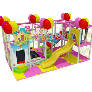 Aire de jeux intérieure durable pour enfants avec petit château coquin avec une piscine à balles amusante pour un plaisir imaginatif - Product Image 3