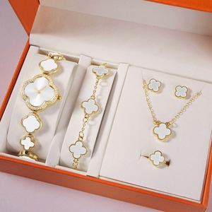 Petal Four-leaf Clover <strong>Women's</strong> <strong>Watch</strong> and Bracelet <strong>Set</strong> Different Color Ladies <strong>Watch</strong> and Bracelet <strong>Set</strong> for Gift - Product Image 3