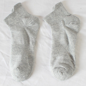 Calzini Corti alla Caviglia da Uomo in Cotone Atletico con Logo Personalizzato, Design Classico Casual Sportivo in Nero Grigio Bianco - Product Image 5