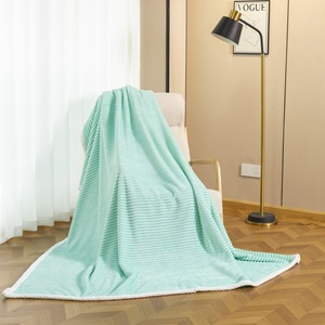 Manta de Franela Acanalada y Felpa Sherpa al por Mayor, Suave y a Rayas, para Sofá y Cama de Habitación de Hotel - Product Image 1