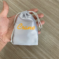 Pochette cadeau personnalisée en satin argenté doux, imprimée, à cordon, pour emballage de bijoux