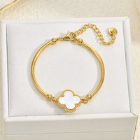 Bracelet en acier inoxydable plaqué or 18 carats de luxe classique avec trèfle à quatre feuilles et coquille blanche pour femme, cadeau de bijoux certifié