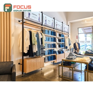 Entrepreneur en aménagement de boutiques, présentoirs de comptoir pour boutiques - Product Image 3