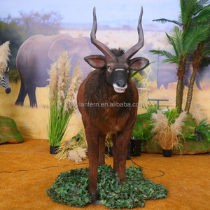 Modèle d'antilope animatronique réaliste grandeur nature, peint à la main, en silicone et métal, pour affichage intérieur dans les restaurants, centres commerciaux et espaces jungle. - Product Image 2