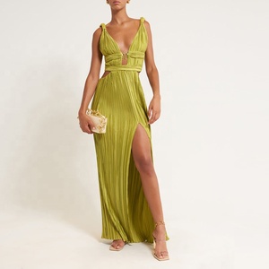 Abito da donna <span class=keywords><strong>con</strong></span> scollo a V profondo fessura anteriore centrale chiusura funzionale al busto abito lungo fino al pavimento in maxi abito in raso plissettato - Product Image 2