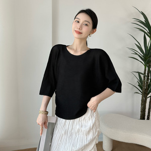 Miyake Plissé 2025 Nouvelle Collection Été Femme Vintage Respirant Manches Cinq-Quarts T-Shirt Veste Polyvalente Grande Taille - Product Image 3