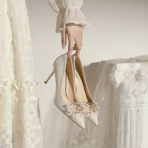 Chaussures de demoiselle d'honneur pour robe de mariée, chaussures de demoiselle d'honneur à talons hauts en cristal français, chaussures élégantes pour femmes - Product Image 5