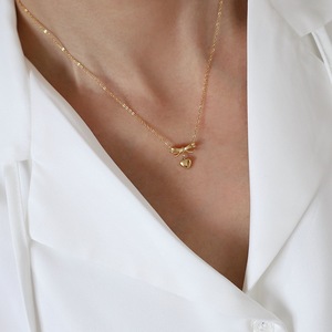 Đẹp Bow tim tình yêu Mặt dây chuyền xỉn miễn phí thép không gỉ ngọt ngào Vòng cổ xương đòn chuỗi 18K mạ vàng mỏng dây chuyền - Product Image 2