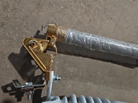 Disjoncteur-coupant céramique monté sur poteau série RW12 12 kV 200 A, fusible d'expulsion, norme IEC, pour projets de réseaux électriques EPC