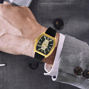 La fábrica de personalización de relojes con forma de barril suministra un nuevo tipo de reloj cuadrado multifuncional de alta gama para hombre, ideal para regalo. - Product Image 3