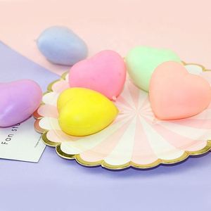 Novedosas Pelotas Antiestrés con Forma de Corazón, Juguetes Sensoriales Blandos para Niñas y Niños de 2 Años en Adelante - Product Image 3