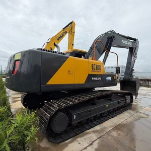 Excavatrice sur chenilles hydraulique Volvo EC300 d'occasion, 90 % neuve, capacité 30 tonnes, bien entretenue, avec composants essentiels (moteur, pompe) à vendre - Product Image 4