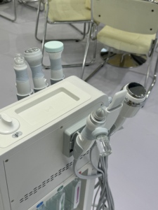 Appareil de soin du visage 6 en 1 Hydro Dermabrasion, rajeunissement de la peau, blanchiment, élimination des points noirs, traitement de l'acné - Product Image 6