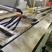 Machine automatique de fabrication de gaines circulaires à fente ouverte en PVC, ligne de production d'extrusion de gaines de câblage en plastique PVC