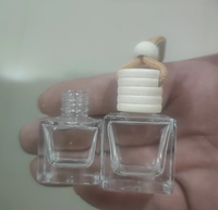 Bouteille vide de désodorisant de voiture de parfum 8ML 10ML clair givré carré diffuseurs de parfum de voiture parfum suspendu de voiture