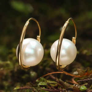 Boucles d'oreilles créoles en acier inoxydable plaqué or PVD avec perles, bijoux de mode durables et résistants - Product Image 3