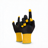 Une paire de gants de jeu à cinq doigts, argentés, compatibles avec les écrans tactiles, anti-transpiration et antidérapants