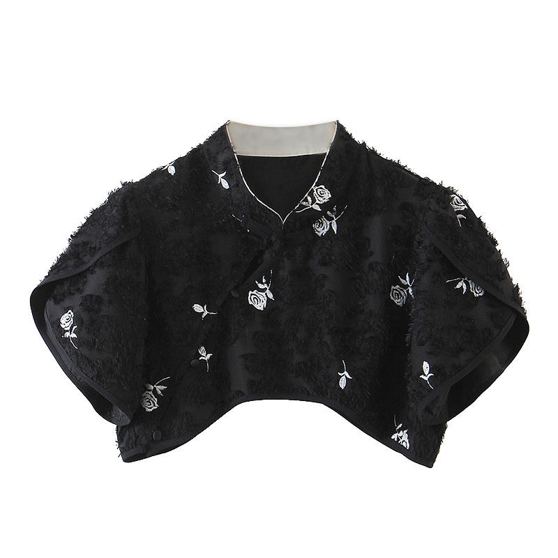 เสื้อคาร์ดิแกนสีดำ